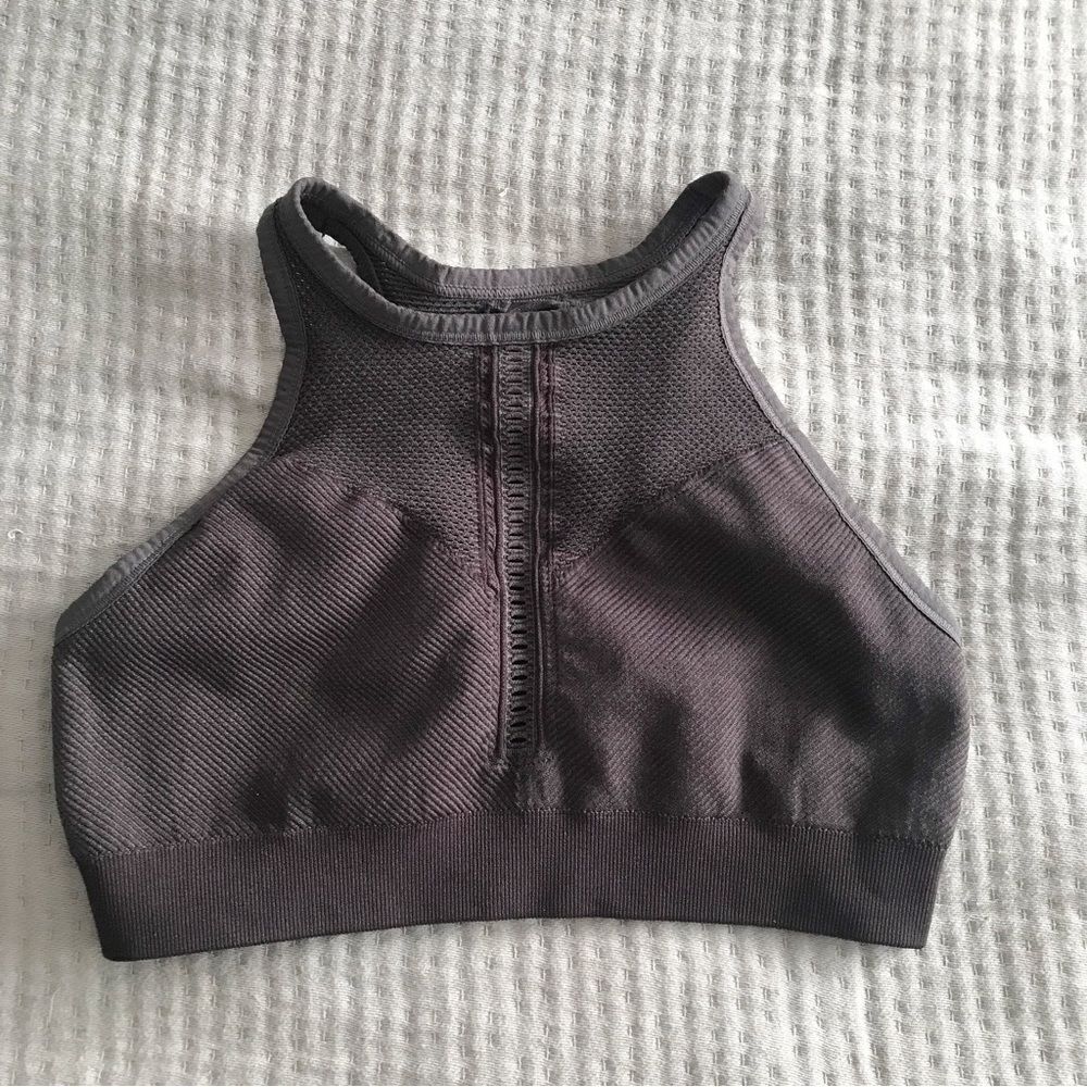 New NUX Racerback Sports Bra High‎ Neck Shredded Cutout Halter Back Gray Small